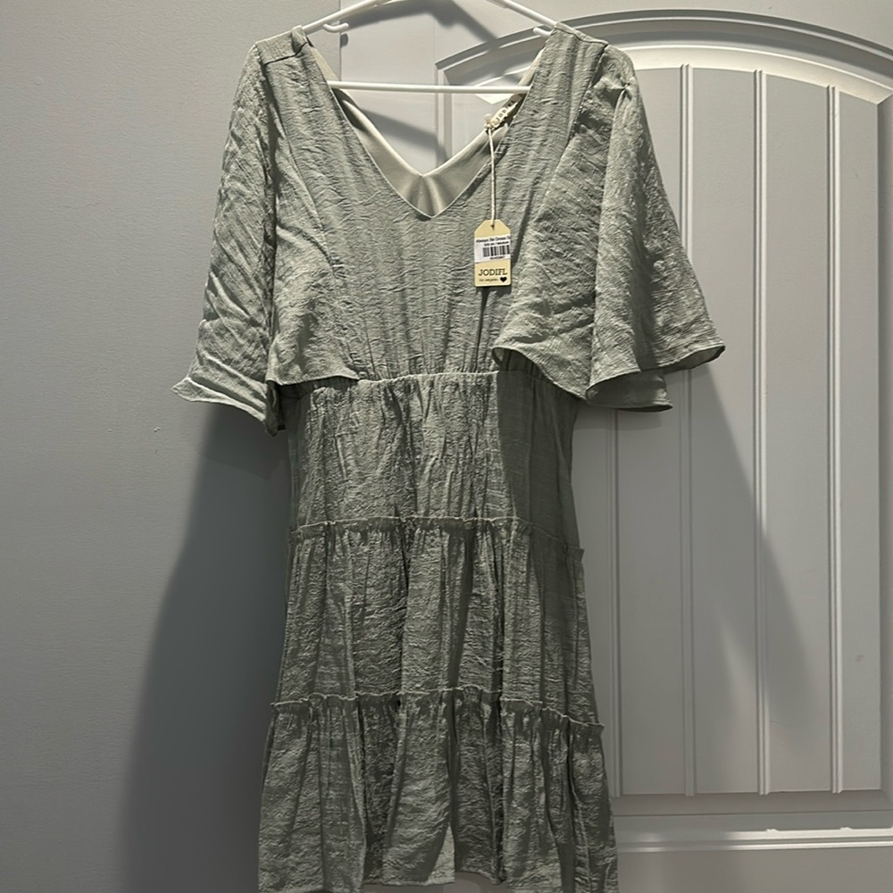 Sage M nwt Jodifl dress in Sage